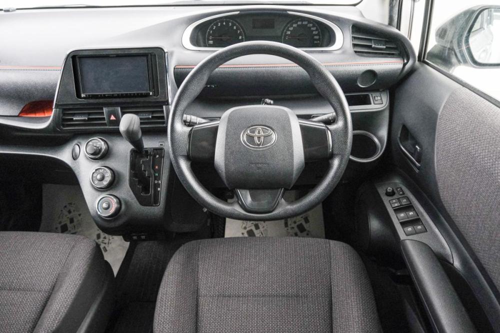 Toyota Sienta II Рестайлинг Красноярск  - изображение 13