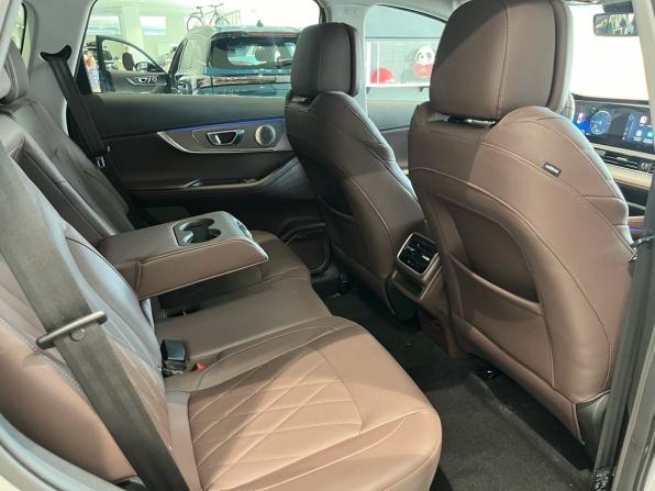 Chery Tiggo 8 Pro Plug-in Hybrid с пробегом 2023 года, цена 3 639 000 рублей, 6320 км, внедорожник, Автокод Объявления