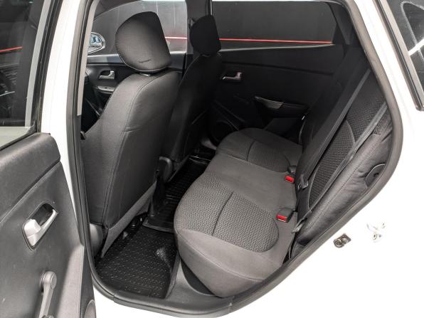 Kia Rio III Рестайлинг с пробегом 2017 года, цена 1 250 000 рублей, 104038 км, хэтчбек, Автокод Объявления