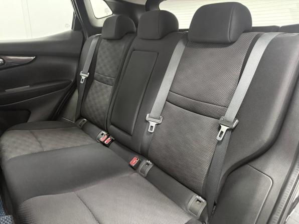 Nissan Qashqai II с пробегом 2017 года, цена 1 800 000 рублей, 85600 км, внедорожник, Автокод Объявления