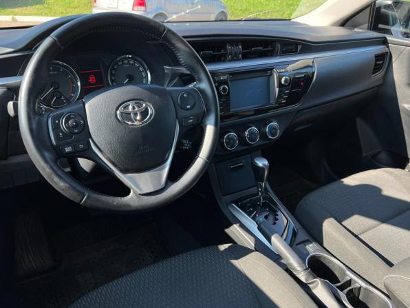 Toyota Corolla XI (E160 E170 E180) с пробегом 2014 года, цена 1 400 000 рублей, 119000 км, седан, Автокод Объявления