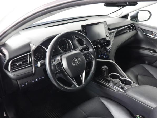 Toyota Camry VIII (XV70) Рестайлинг с пробегом 2021 года, цена 3 390 000 рублей, 45589 км, седан, Автокод Объявления
