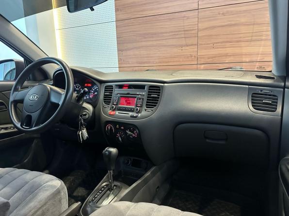 Kia Rio II Рестайлинг с пробегом 2011 года, цена 1 049 000 рублей, 35988 км, седан, Автокод Объявления