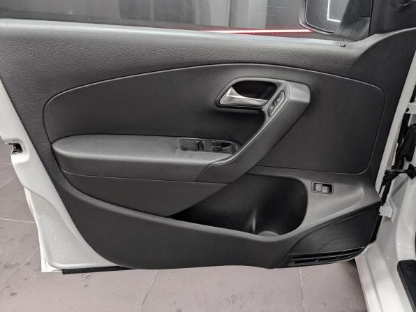 Volkswagen Polo V Рестайлинг с пробегом 2019 года, цена 960 000 рублей, 119615 км, седан, Автокод Объявления