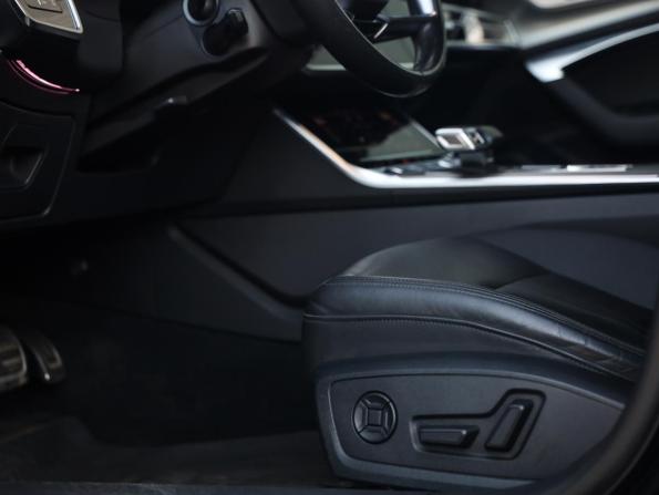 Audi A6 V (C8) с пробегом 2021 года, цена 4 099 000 рублей, 99976 км, седан, Автокод Объявления