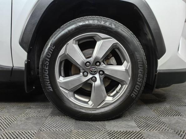 Toyota RAV4 V (XA50) с пробегом 2021 года, цена 3 089 000 рублей, 89372 км, внедорожник, Автокод Объявления