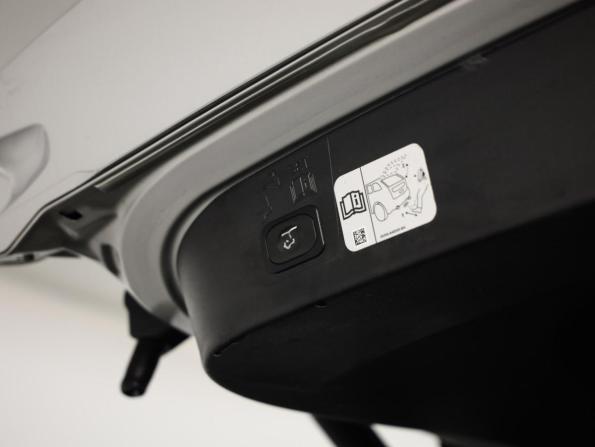 Ford Kuga II Рестайлинг с пробегом 2018 года, цена 1 889 000 рублей, 107287 км, внедорожник, Автокод Объявления