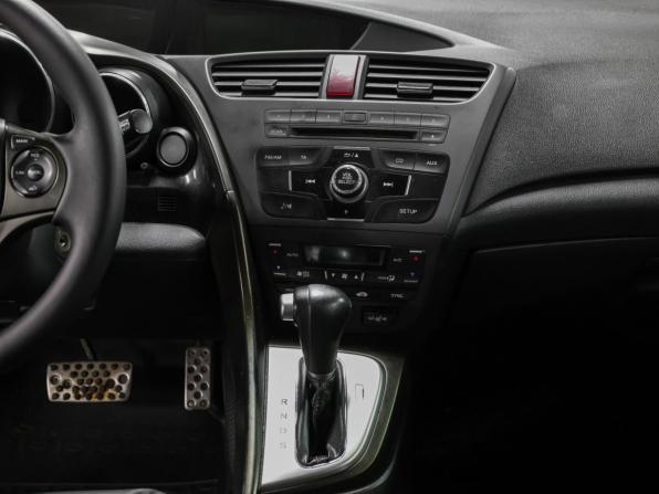Honda Civic IX с пробегом 2012 года, цена 1 098 000 рублей, 185122 км, хэтчбек, Автокод Объявления