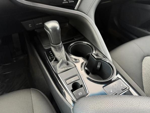 Toyota Camry VIII (XV70) с пробегом 2020 года, цена 2 380 000 рублей, 115169 км, седан, Автокод Объявления