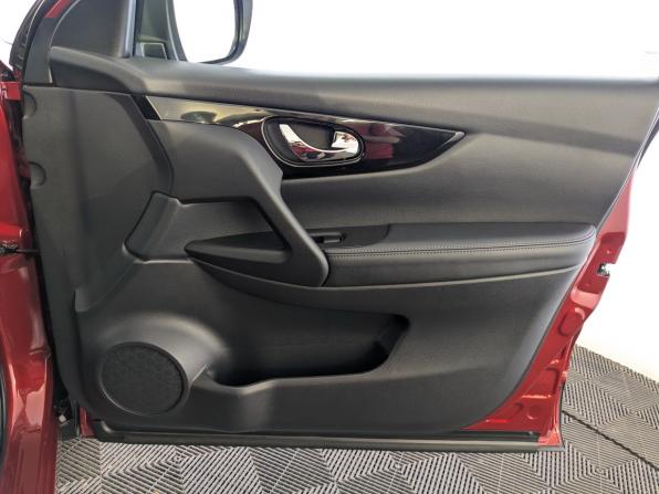 Nissan Qashqai II с пробегом 2016 года, цена 1 850 000 рублей, 65531 км, внедорожник, Автокод Объявления