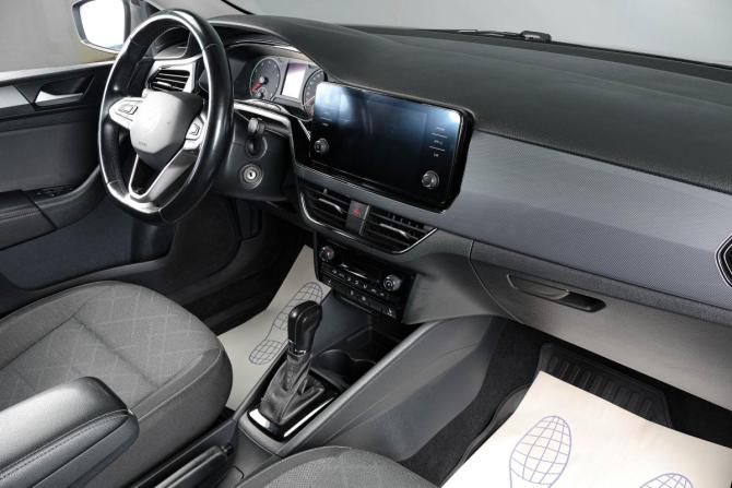 Volkswagen Polo VI с пробегом 2022 года, цена 1 679 000 рублей, 137000 км, лифтбек, Автокод Объявления