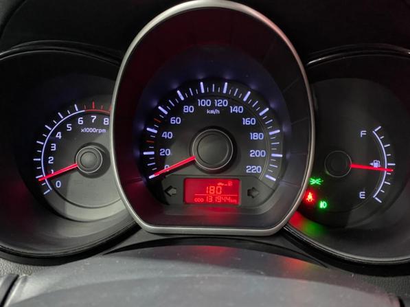 Kia Rio III с пробегом 2012 года, цена 625 000 рублей, 131000 км, хэтчбек, Автокод Объявления
