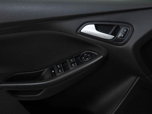 Ford Focus III Рестайлинг с пробегом 2016 года, цена 1 035 000 рублей, 159000 км, седан, Автокод Объявления
