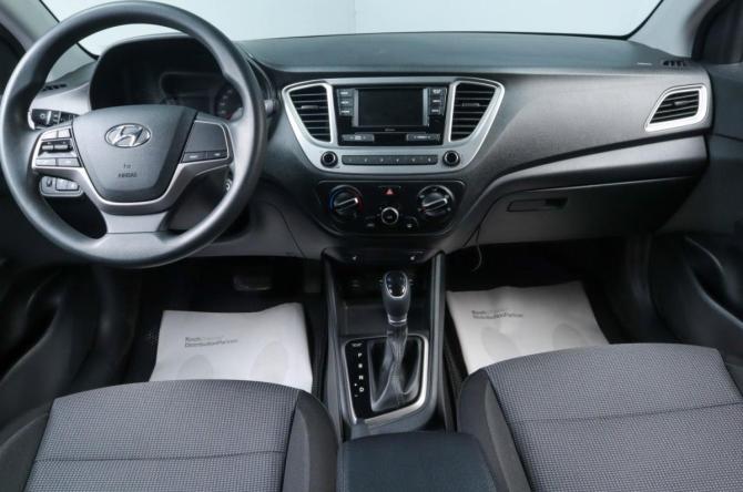 Hyundai Solaris II Рестайлинг с пробегом 2022 года, цена 1 699 000 рублей, 25208 км, седан, Автокод Объявления