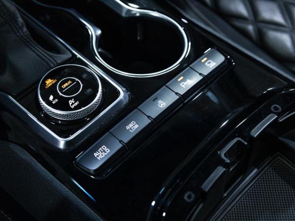 Kia Mohave I Рестайлинг 2 с пробегом 2019 года, цена 4 449 000 рублей, 85830 км, внедорожник, Автокод Объявления