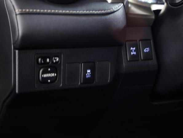Toyota RAV4 IV (XA40) с пробегом 2015 года, цена 2 399 000 рублей, 67628 км, внедорожник, Автокод Объявления