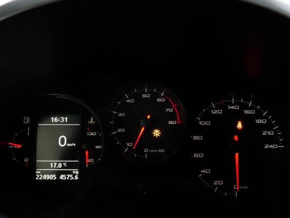 SEAT Leon II Рестайлинг с пробегом 2012 года, цена 780 000 рублей, 224897 км, хэтчбек, Автокод Объявления