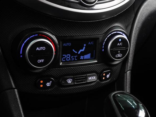 Hyundai Solaris I Рестайлинг с пробегом 2015 года, цена 999 000 рублей, 194227 км, хэтчбек, Автокод Объявления