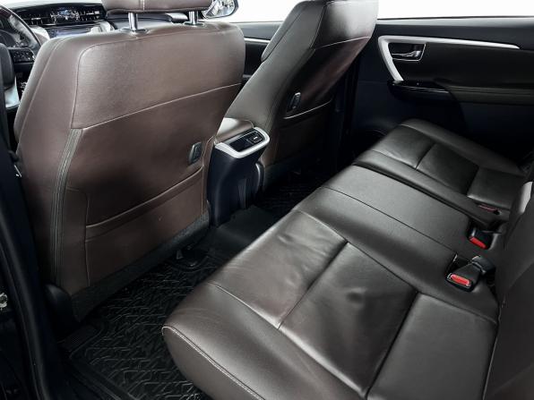 Toyota Fortuner II с пробегом 2017 года, цена 3 250 000 рублей, 193000 км, внедорожник, Автокод Объявления