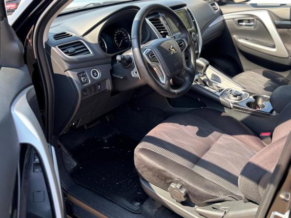 Mitsubishi Pajero Sport III с пробегом 2019 года, цена 3 750 000 рублей, 72000 км, внедорожник, Автокод Объявления