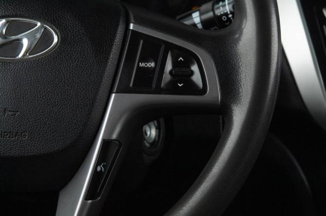 Hyundai Solaris I с пробегом 2013 года, цена 629 000 рублей, 265000 км, седан, Автокод Объявления