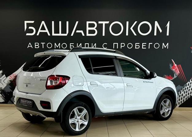Renault Sandero II Рестайлинг с пробегом 2020 года, цена 1 340 000 рублей, 74271 км, хэтчбек, Автокод Объявления