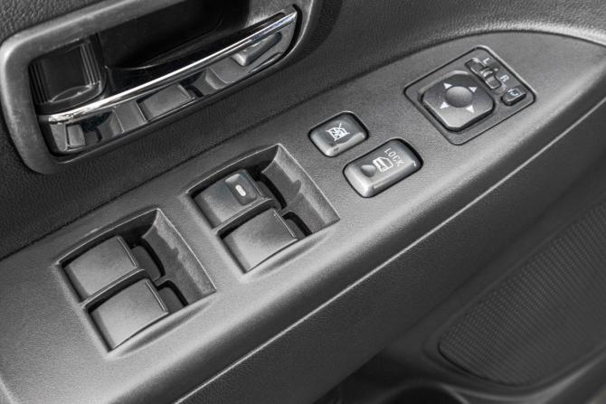 Mitsubishi ASX I Рестайлинг с пробегом 2012 года, цена 1 199 000 рублей, 190000 км, внедорожник, Автокод Объявления