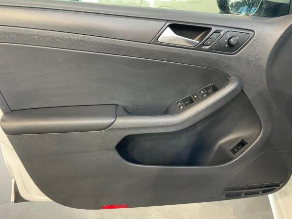 Volkswagen Jetta VI с пробегом 2013 года, цена 910 900 рублей, 158563 км, седан, Автокод Объявления