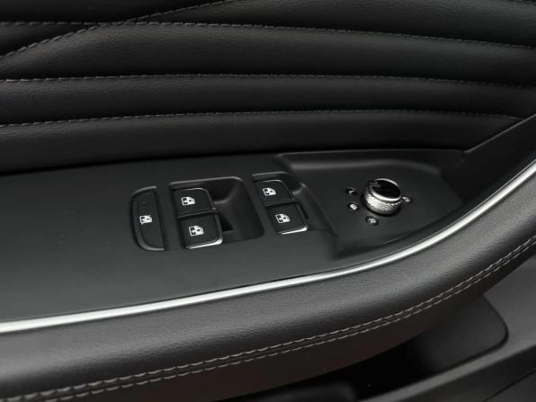 Hongqi HS5 I с пробегом 2023 года, цена 2 599 000 рублей, 24000 км, внедорожник, Автокод Объявления