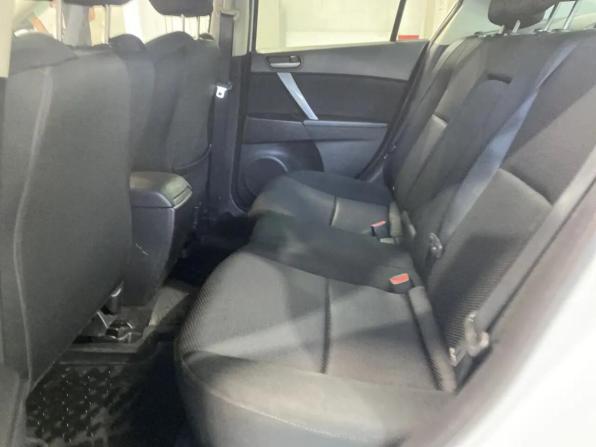 Mazda 3 II (BL) Рестайлинг с пробегом 2012 года, цена 1 099 999 рублей, 95000 км, седан, Автокод Объявления