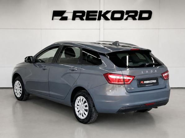 Lada (ВАЗ) Vesta I с пробегом 2018 года, цена 1 009 000 рублей, 83306 км, универсал, Автокод Объявления