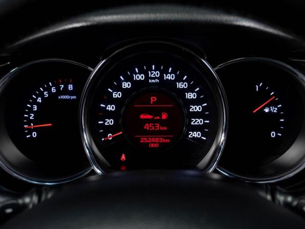 Kia Ceed II Рестайлинг с пробегом 2018 года, цена 1 199 000 рублей, 252483 км, хэтчбек, Автокод Объявления