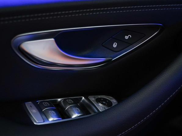 Mercedes-Benz E-Класс V (W213 S213 C238) Рестайлинг с пробегом 2021 года, цена 5 757 077 рублей, 46123 км, седан, Автокод Объявления