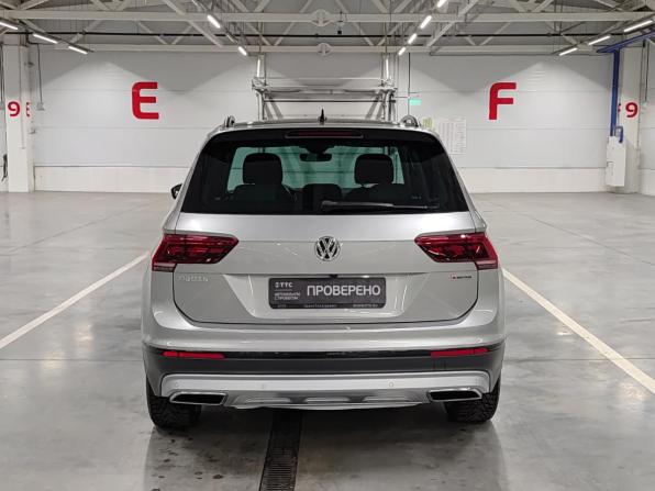 Volkswagen Tiguan II с пробегом 2020 года, цена 3 000 000 рублей, 82749 км, внедорожник, Автокод Объявления