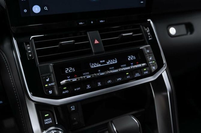Новый Toyota Land Cruiser 300 Series 2026 года, цена 13 990 000 рублей, внедорожник, Автокод Объявления