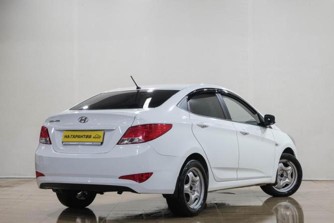 Hyundai Solaris I Рестайлинг с пробегом 2016 года, цена 899 000 рублей, 177000 км, седан, Автокод Объявления