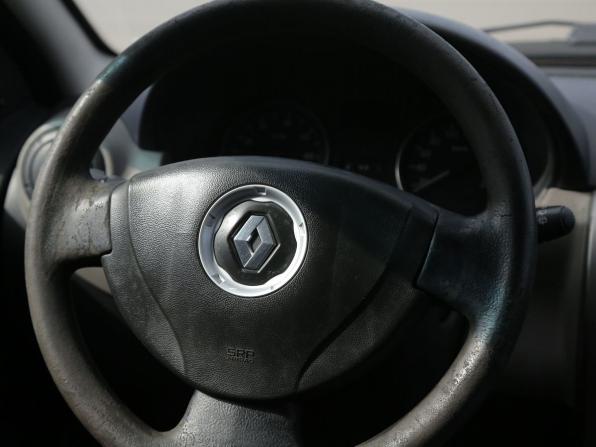 Renault Logan I Рестайлинг с пробегом 2011 года, цена 295 000 рублей, 192745 км, седан, Автокод Объявления
