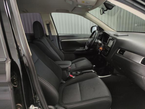 Mitsubishi Outlander III Рестайлинг 2 с пробегом 2017 года, цена 1 650 000 рублей, 163351 км, внедорожник, Автокод Объявления