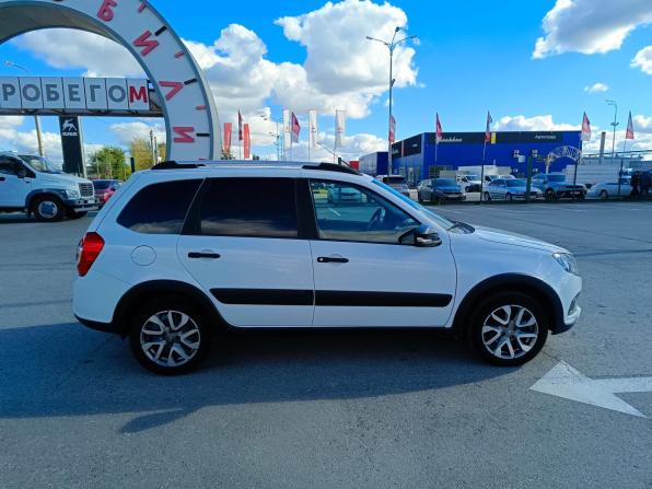 Lada (ВАЗ) Granta I Рестайлинг с пробегом 2023 года, цена 769 995 рублей, 61953 км, универсал, Автокод Объявления