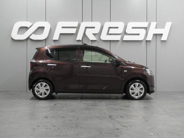 Daihatsu Mira e:S II с пробегом 2021 года, цена 999 000 рублей, 56653 км, хэтчбек, Автокод Объявления