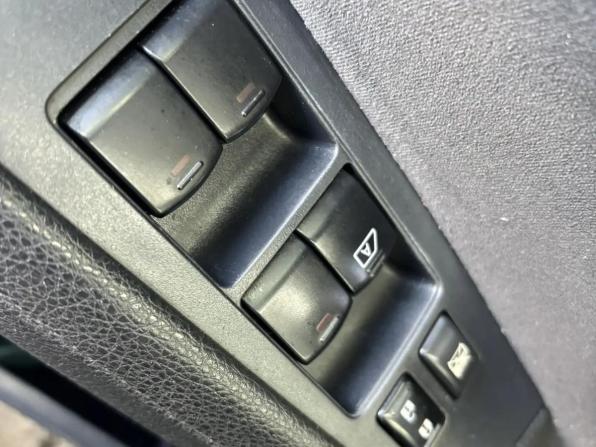 Nissan Tiida I Рестайлинг с пробегом 2012 года, цена 709 000 рублей, 261421 км, хэтчбек, Автокод Объявления
