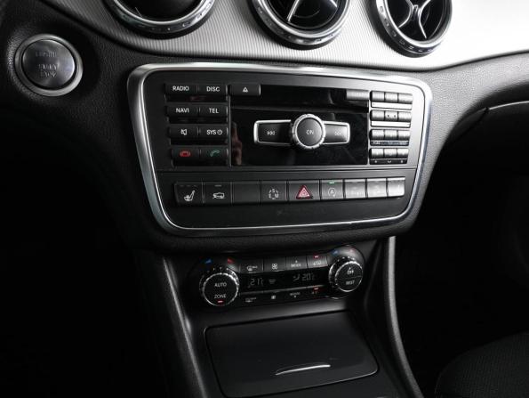 Mercedes-Benz GLA I (X156) с пробегом 2015 года, цена 2 459 000 рублей, 142473 км, внедорожник, Автокод Объявления