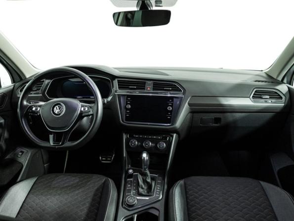 Volkswagen Tiguan II с пробегом 2018 года, цена 2 500 000 рублей, 133100 км, внедорожник, Автокод Объявления