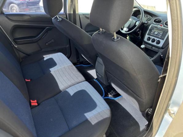Ford Focus II с пробегом 2005 года, цена 350 000 рублей, 354894 км, седан, Автокод Объявления