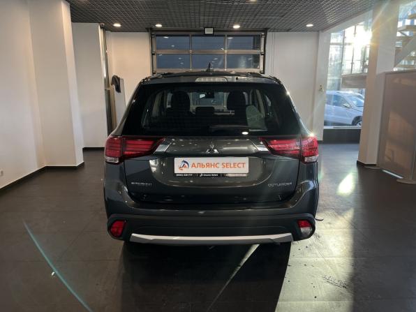 Mitsubishi Outlander III Рестайлинг 2 с пробегом 2017 года, цена 1 737 000 рублей, 129159 км, внедорожник, Автокод Объявления