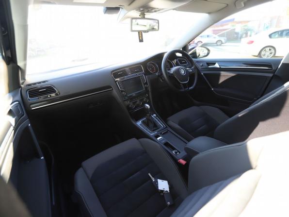 Volkswagen Golf VII с пробегом 2015 года, цена 1 320 000 рублей, 68095 км, универсал, Автокод Объявления