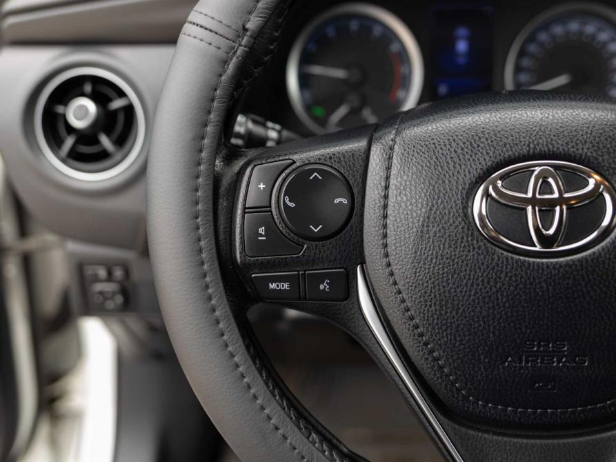 Toyota Corolla XI (E160 E170 E180) Рестайлинг 1 Новосибирск  - изображение 12