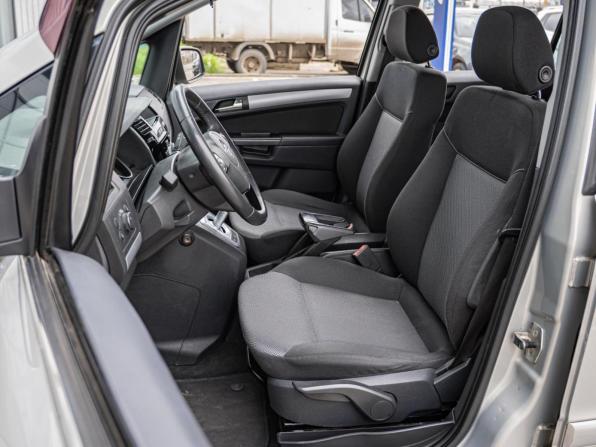 Opel Zafira B Рестайлинг с пробегом 2011 года, цена 635 000 рублей, 229811 км, компактвэн, Автокод Объявления