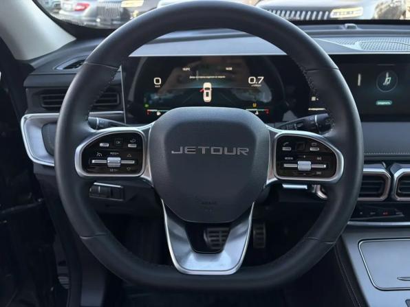 JETOUR X70+ I Рестайлинг с пробегом 2023 года, цена 2 195 000 рублей, 49063 км, внедорожник, Автокод Объявления