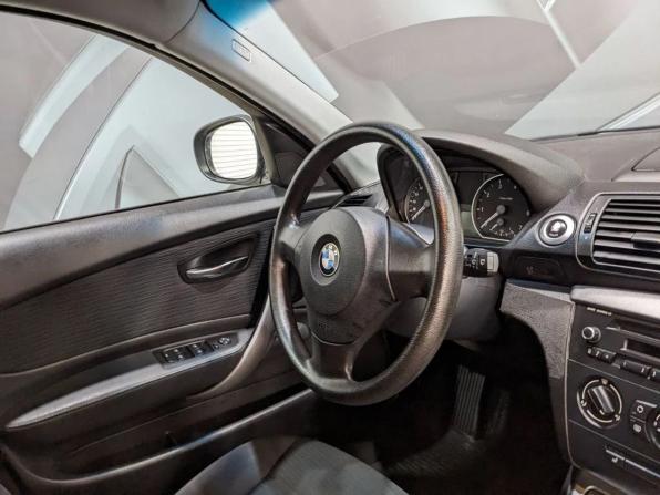 BMW 1 серии I (E81/E82/E87/E88) Рестайлинг с пробегом 2011 года, цена 695 000 рублей, 218700 км, хэтчбек, Автокод Объявления